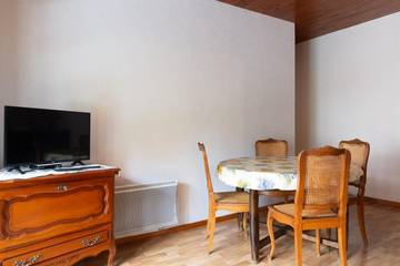 Gîte pour 4 Personnes dans Sainte-Croix-Vallée-Française, Région de Florac, Photo 4