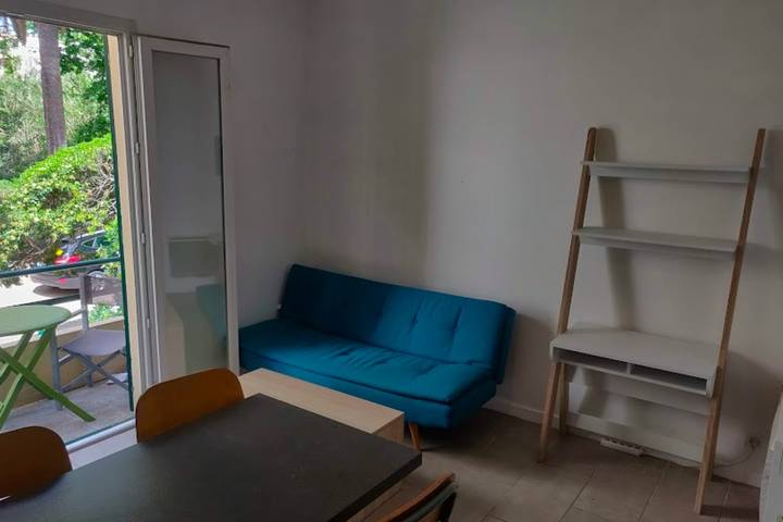 Gîte pour 2 personnes, avec balcon, adapté aux familles dans Plage de Juan-les-Pins - 4