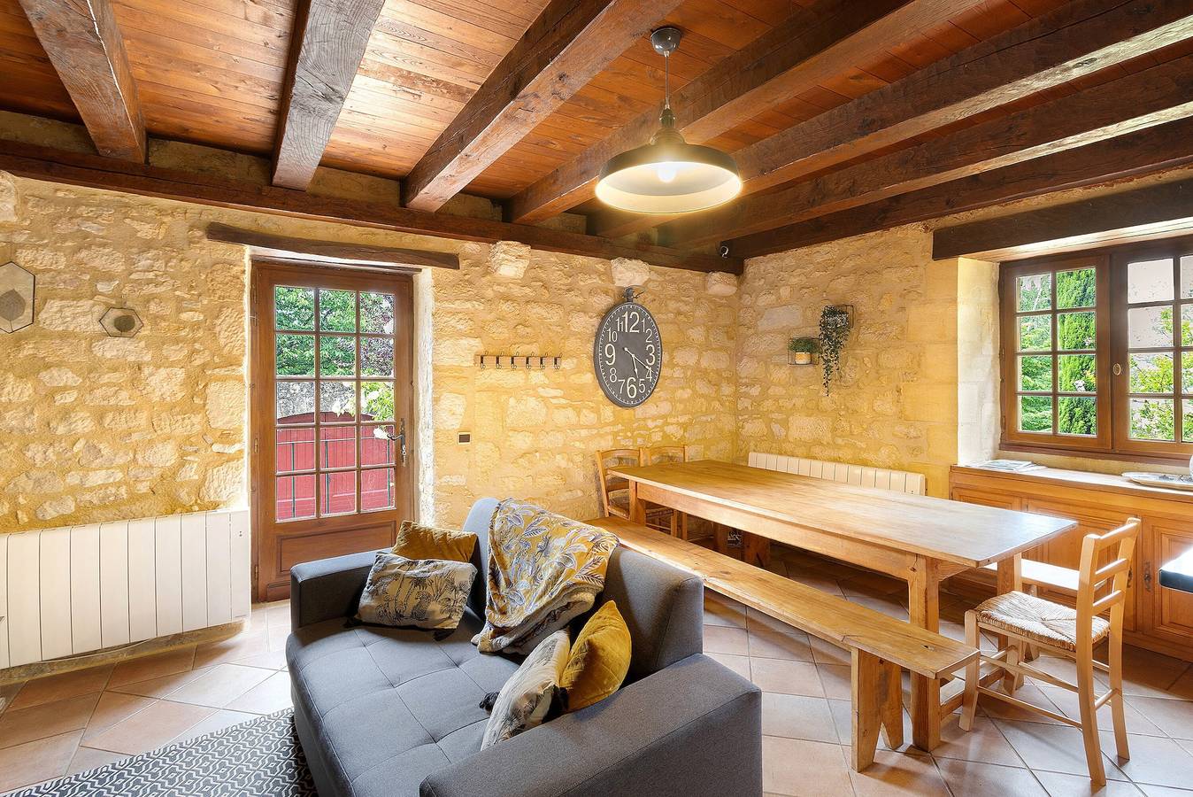 Charaktervolles Haus mit Terrasse und privatem Pool im Zentrum von Domme in Domme, Périgord Noir