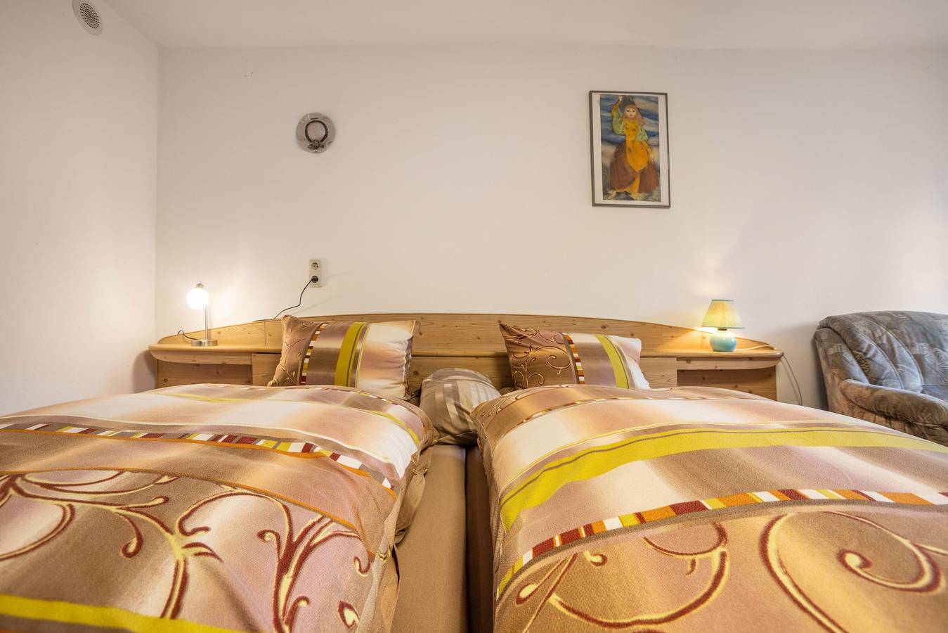 Ganze Wohnung, Ferienwohnung 'Herrehänsle' mit Privatterrasse, Gemeinschaftsgarten und Wi-Fi in Neuschwanstein, Schwangau