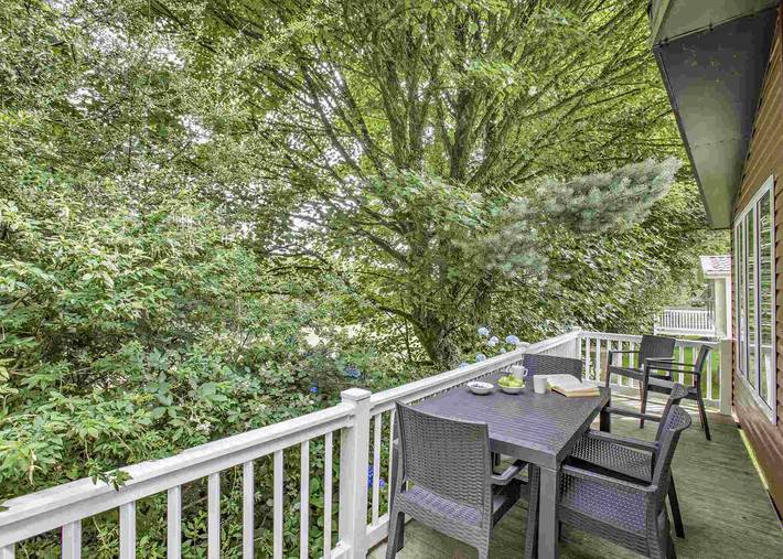 Prestige Lodge with parking, ensuite & decking in Bowness-on-Windermere, Lake District