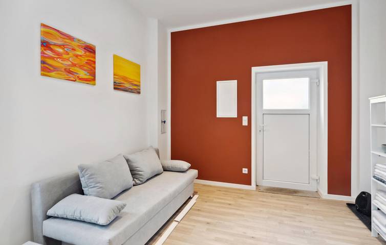Ganze Ferienwohnung, Moderne Wohnung mit Terrasse, Parkplatz & Internet in Eilenburg in Eilenburg, Sächsisches Burgen- und Heideland