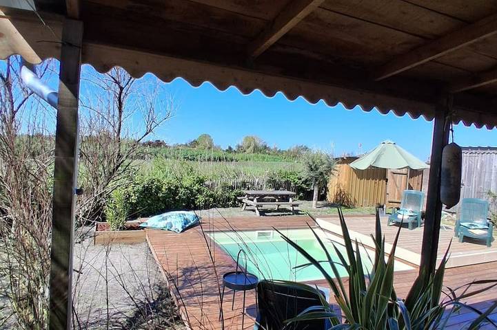 Gîte pour 3 personnes, avec jardin à Saint-Vivien-de-Médoc
