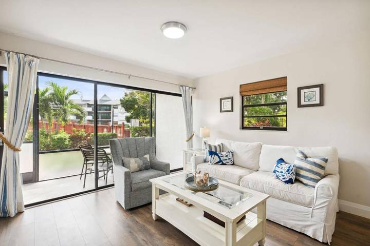 Holiday home for 6 people, with pool and garden - 1