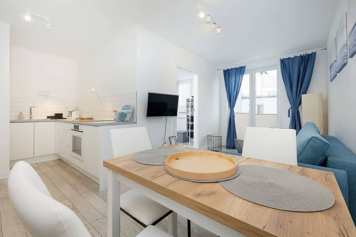 Cały apartament, Apartament wakacyjny dla 4 osób z balkon/ taras in Świnoujście, Zalew Szczeciński
