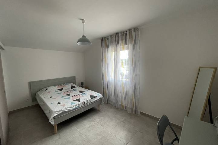 Gîte pour 6 personnes, avec terrasse à Saint-Sauveur-de-Cruzières - 2