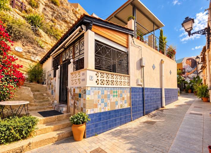 Holiday home for 4 people, with Terrace and Garden in Alicante
