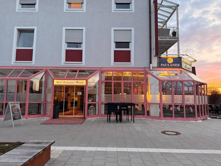 Hotel für 3 Personen, mit Terrasse in Traunreut