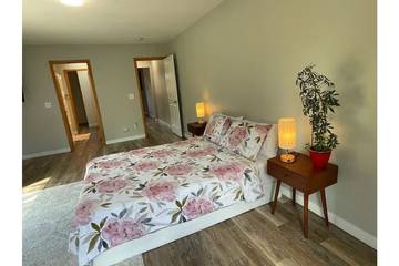 Vacation Home for 6 Guests in Beaverton, Willamette Valley, Picture 2