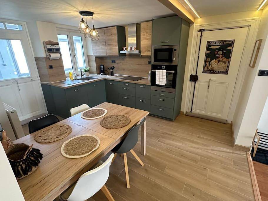Appartement entier, Magnifique appartement F3. 4 à 6 personnes in Lutterbach, Région de Mulhouse