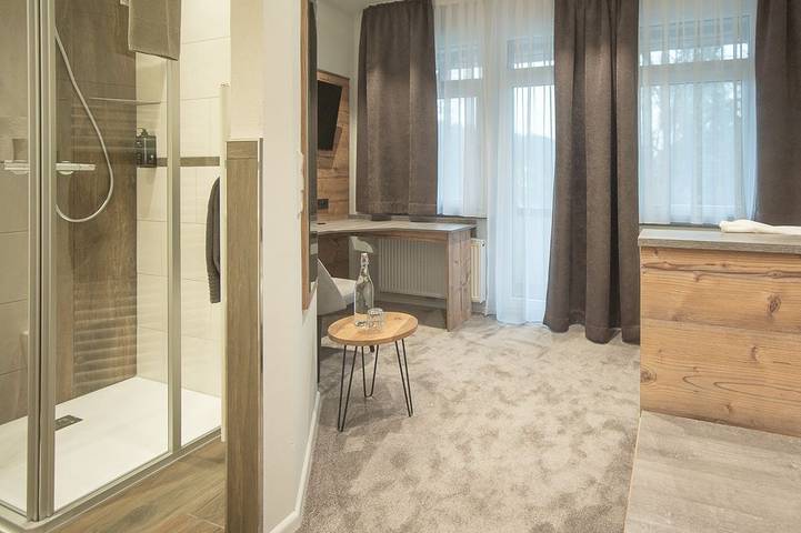 DasZimmermann - Doppelzimmer mit eigener Dusche und Gemeinschafts-Wc, max 2 Personen in Todtmoos, Südschwarzwald