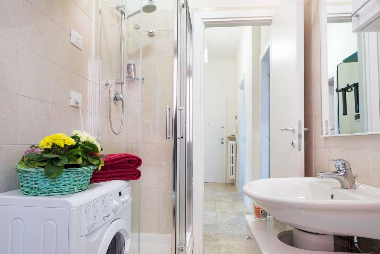 Appartamento intero, Parma Railway Station Apartment in Parma, Provincia di Parma