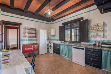 Villa for 12 People in Beas, Huelva Province, Photo 3