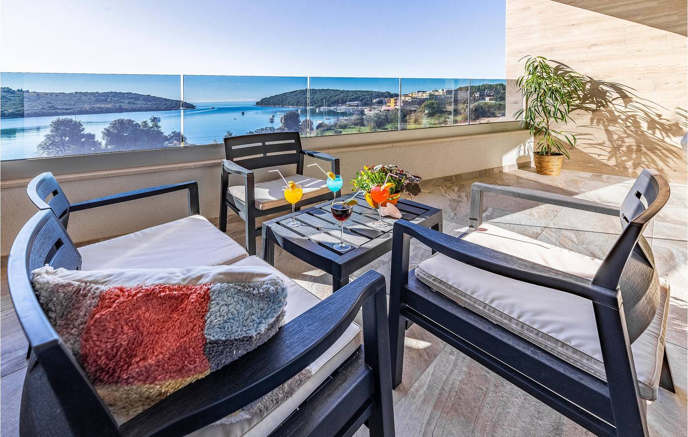Appartamento intero, Appartamento vacanze per 6 persone con terrazza in Banjole, Costa meridionale dell´Istria
