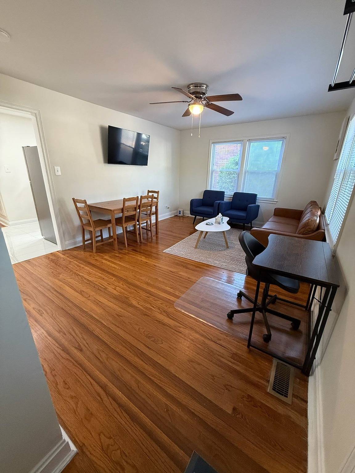 Appartement entier, New & Cozy Durham 2 Bedroom Home A in Durham (NC), Comté de Durham (États-Unis)