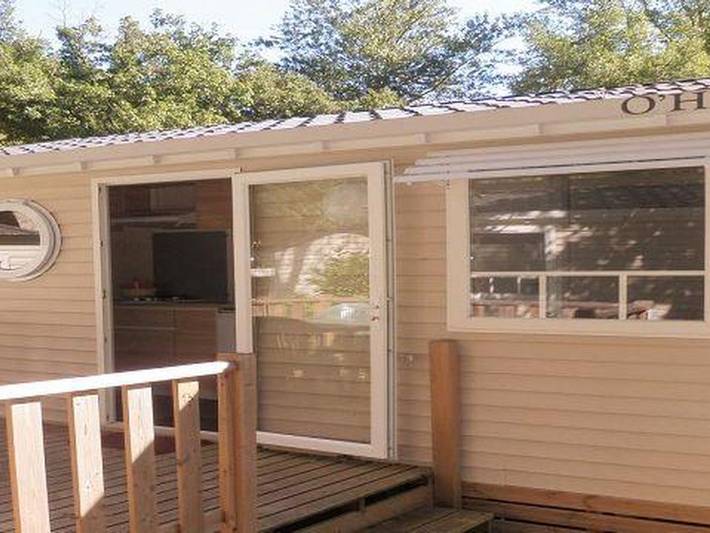 Mobil home pour 2 personnes, avec terrasse et piscine, animaux acceptés à Saint-Martin-Lys