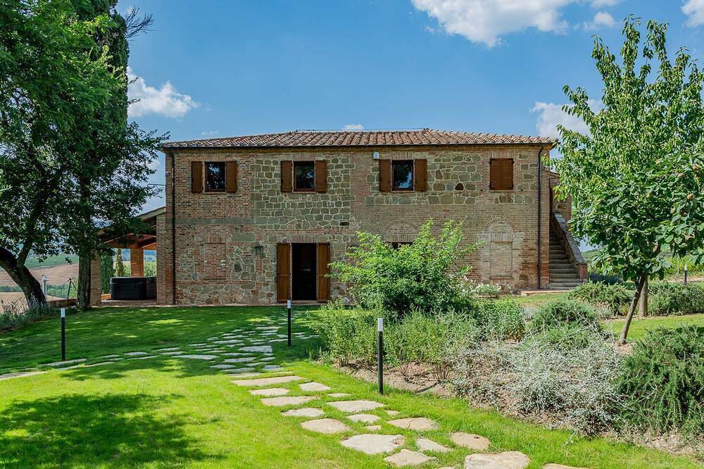 Villa pour 8 Personnes dans Montepulciano, Province de Sienne