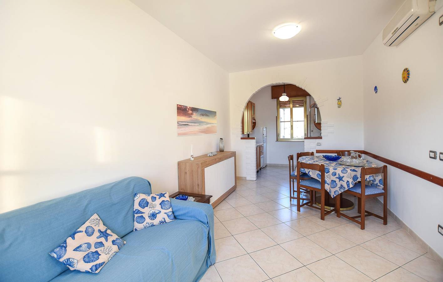Apartamento vacacional entero, Apartamento con vistas al mar, jardín, aparcamiento y aire acondicionado - 2 km de la playa in Satriano, Provincia de Catanzaro