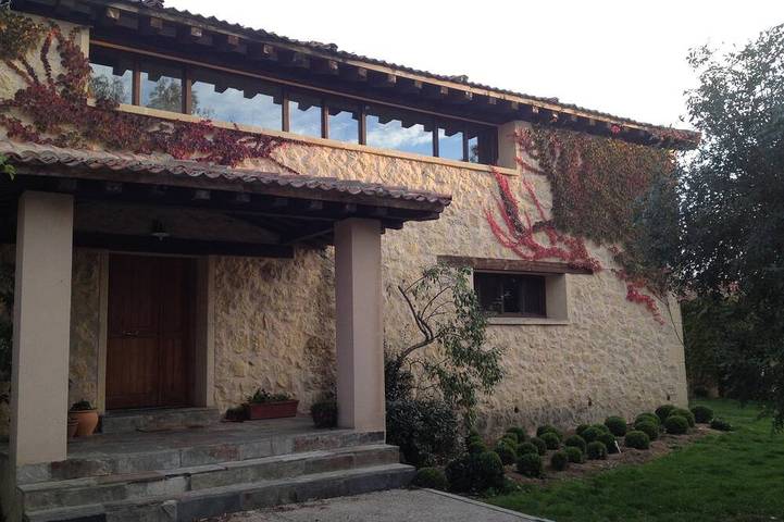 Gîte pour 13 personnes, avec jardin - 1