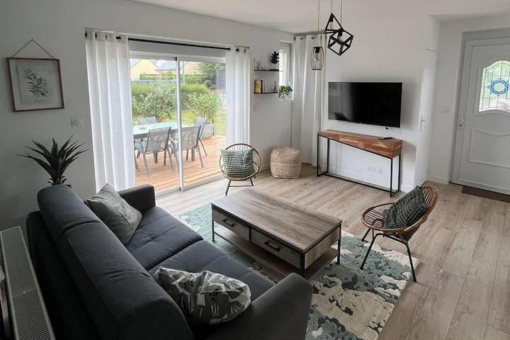 Gîte pour 6 personnes, avec jardin dans L'Hôpital (Quessoy)