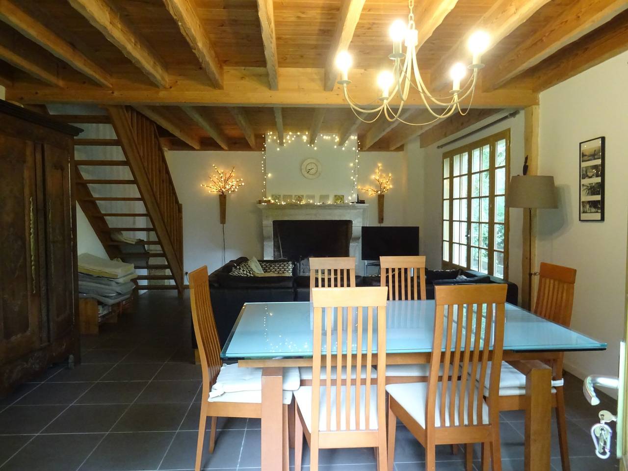 Holiday Home “Gîte De La Cascade” with Private Pool, Garden and Wi-Fi in Lesparre-Médoc, Médoc Regional Natural Park
