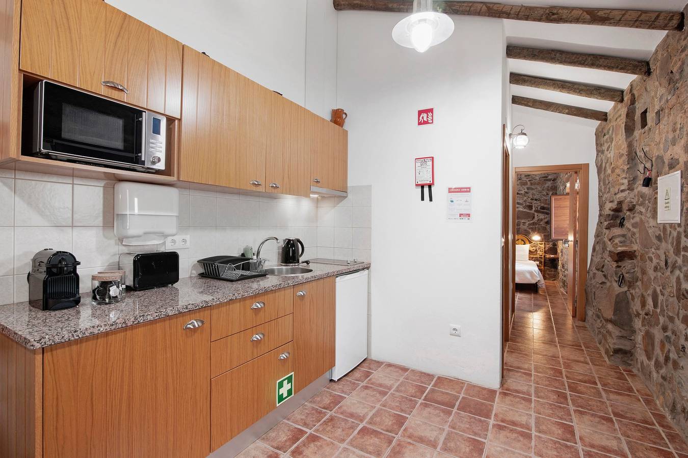 Country House 'Burro' with Mountain View, Wi-Fi and Air Conditioning in Giões, Faro District