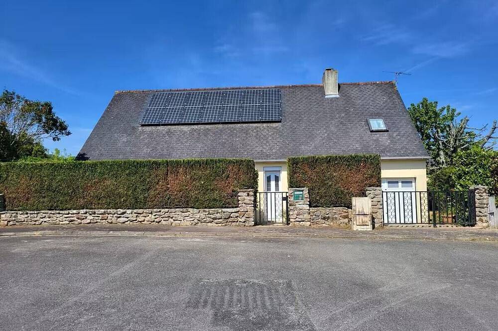 House Near Kerbihan Park in Hennebont, Côte des Mégalithes