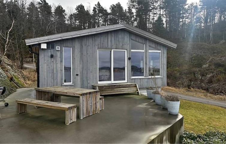 Ferienhaus für 4 Personen mit Terrasse in Mandal