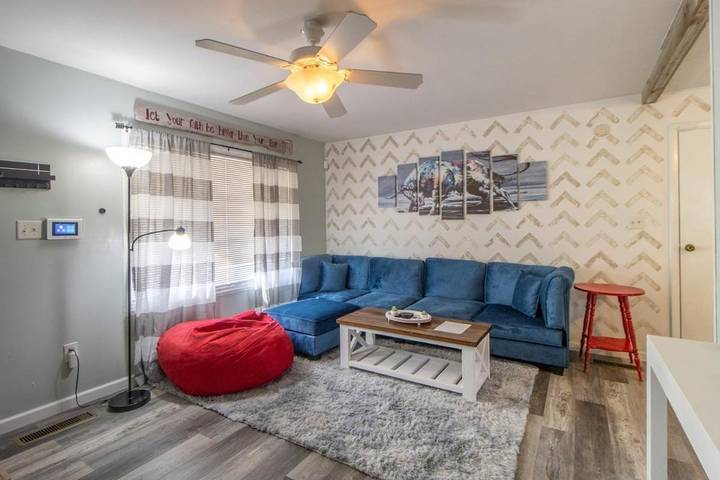 Gîte pour 3 personnes, avec jacuzzi ainsi que sauna et balcon à Dangé-Saint-Romain - 3