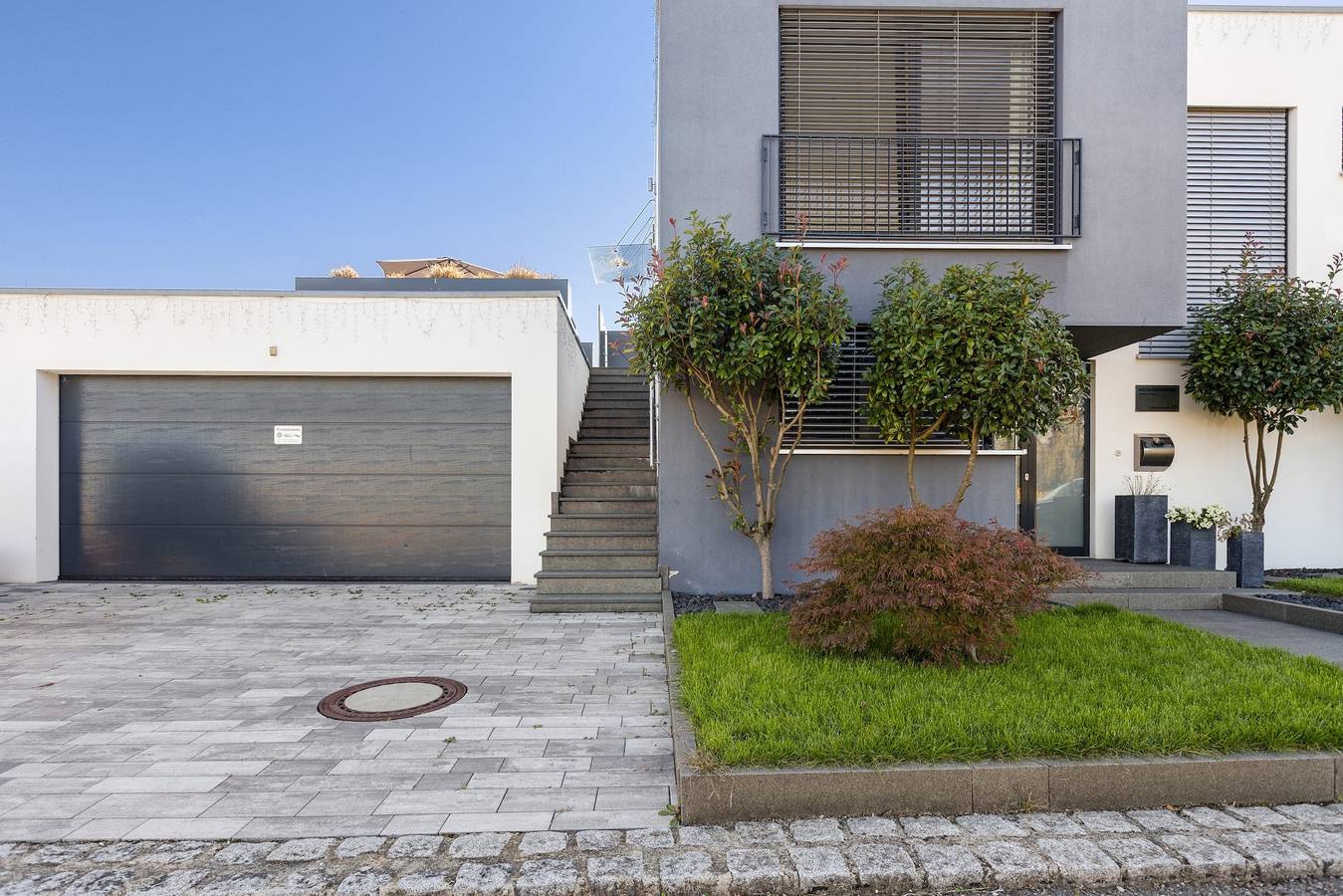 Ganze Wohnung, Ella's Lounge – Moderne Ferienwohnung mit Terrasse und WLAN am Waldrand in Singen, Hegau