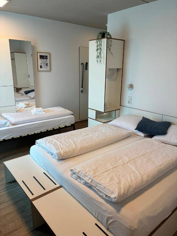 Motel Schlafraum Weng-Dein smartes Hotel-contactless check-In in Braunau am Inn