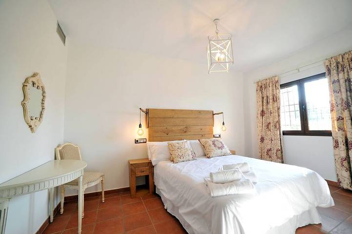 Rural house 5 * Grand Luxury in Toledo, Puy Du Fou in Albarreal de Tajo, Toledo Province