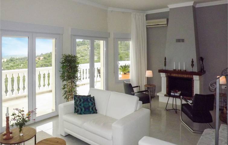 Location de vacances pour 4 personnes, avec terrasse et piscine à Orba - 4