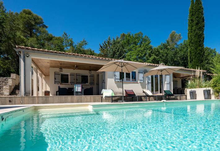 Villa für 8 Personen, mit Terrasse und Garten - 1