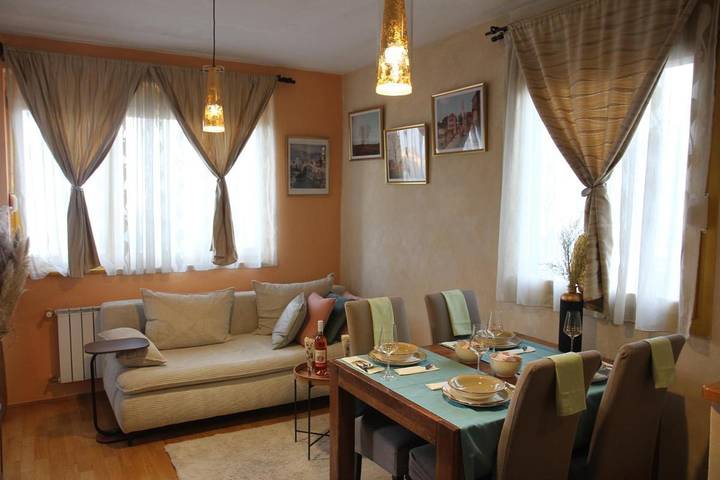 Ferienwohnung für 4 Personen, mit Balkon/Terrasse in Zagreb