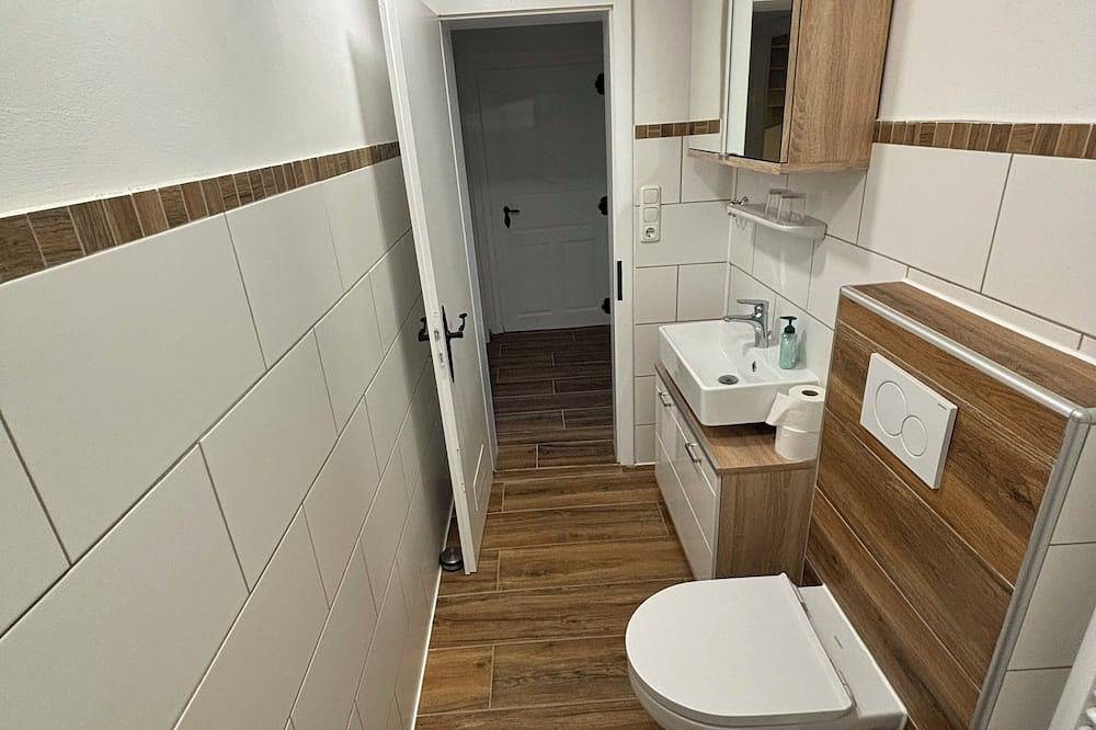 Ganze Wohnung, Ruhe und Erholung pur in historischem Fachwerkhof: Ferienwohnung \"Streamatze\" in Kleinich, Bernkastel-Kues & Umgebung