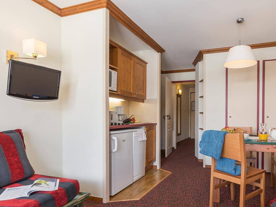 Pierre & Vacances Résidence Le Mont Soleil - Appartement 4 personnes - - 1 Coin Nuit - Vue Montagne in La Plagne, La Plagne-Tarentaise