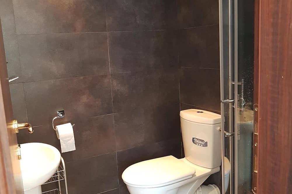 Ganze Wohnung, Luftige und geräumige Wohnung mit herrlichem Meerblick in Opština Kotor