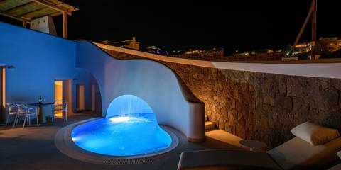 Villa for 4 Guests in Akrotiri, Santorini, Picture 2