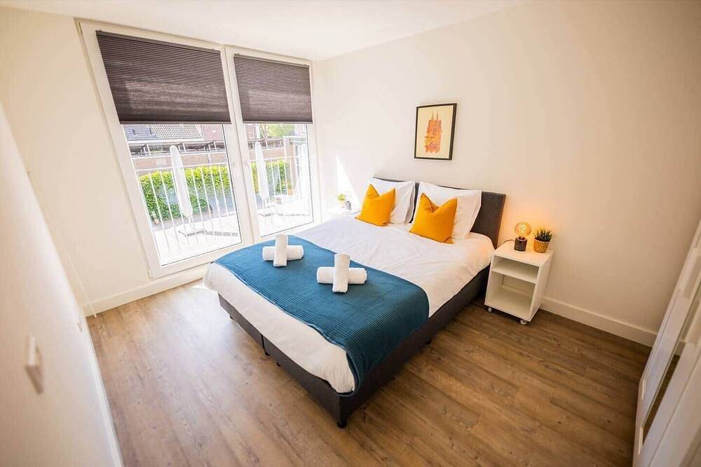 Entire apartment, Lovely 65m² Three-Bedroom Apartment (Sd-23-N) in Eindhoven, North Brabant