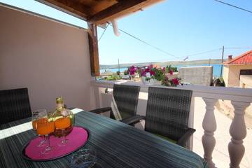 Apartament Wakacyjny dla 6 osoby w Ljubac, Zadar, Zdjęcie 1