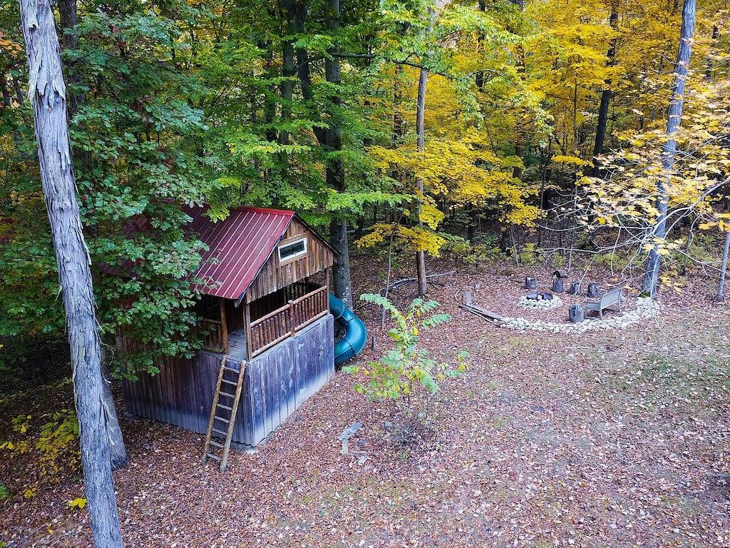 Entfliehen Sie dem wunderschönen südlichen Indiana in Lemon Ridge Lodge am Lake Lemon in Monroe County (IN)