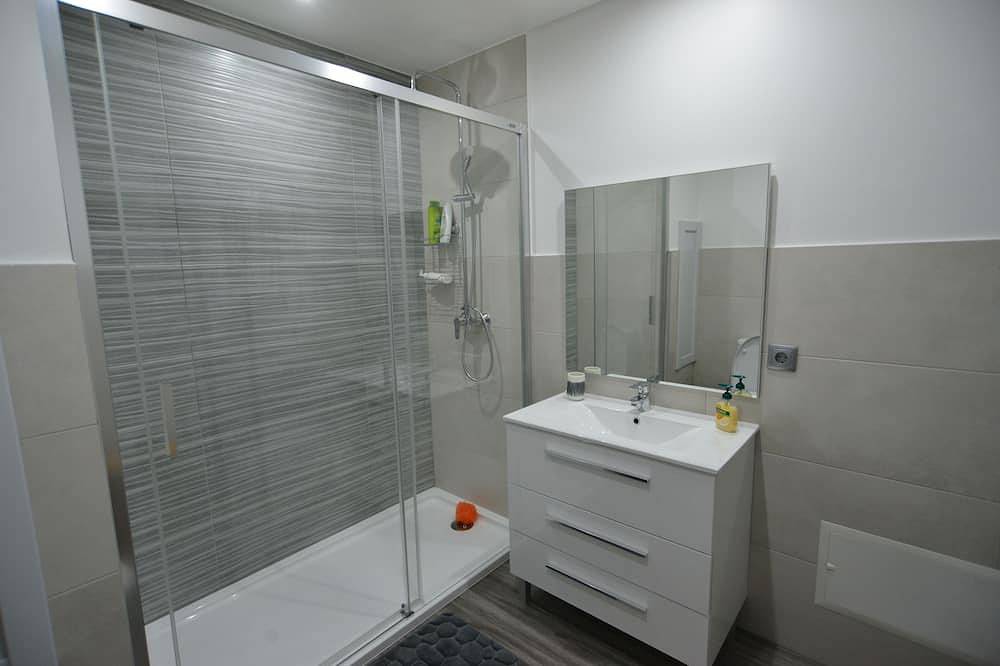 Ganze Wohnung, Casa Baleia Azul (Blue Whale House) in Caniçal, Madeira