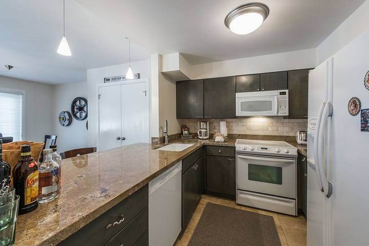 Vacation rental for 6 people, with hot tub and balcony as well as sauna and pool in Park City UT