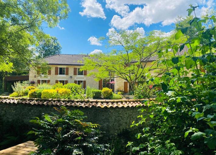 Location de vacances pour 2 personnes, avec jardin et vue à Chasseneuil-sur-Bonnieure - 3