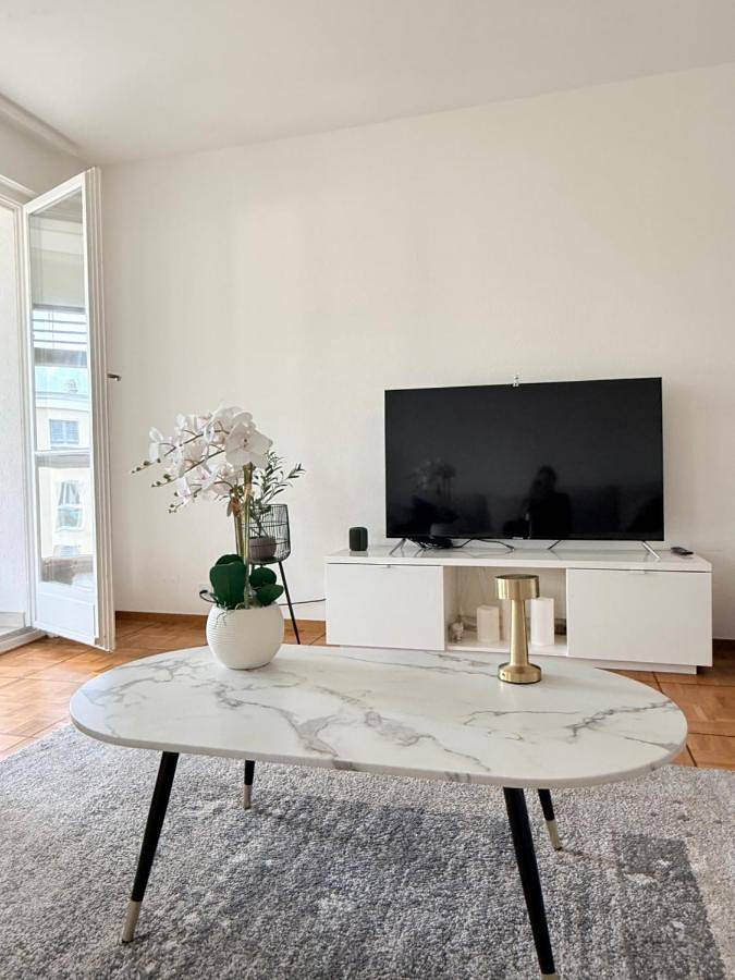 Gîte pour 4 personnes, avec jardin ainsi que vue sur le lac et vue, animaux acceptés à La Tour-de-Peilz - 2