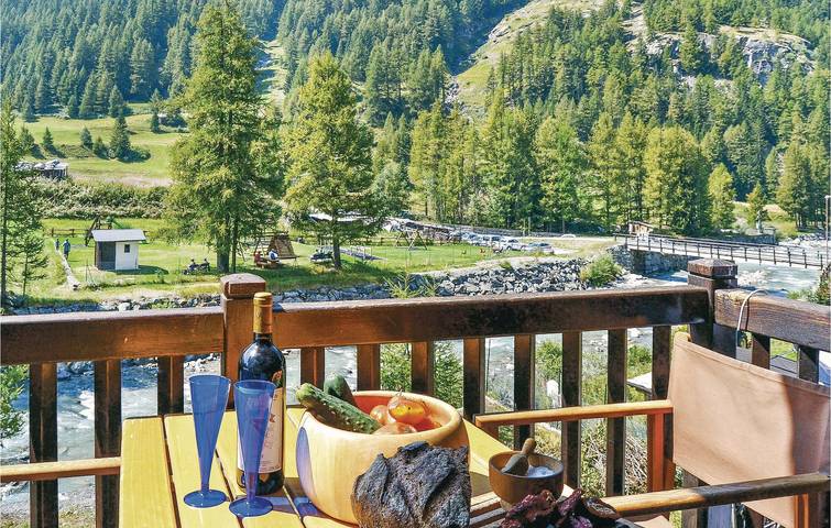 Location de vacances pour 6 personnes, avec terrasse, animaux acceptés à Cogne - 3