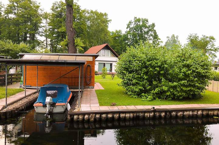 Ferienhaus für 6 Personen, mit Garten und Whirlpool sowie Sauna, mit Haustier am Müggelsee