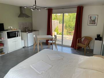Gîte pour 2 personnes, avec jardin à Estrébœuf