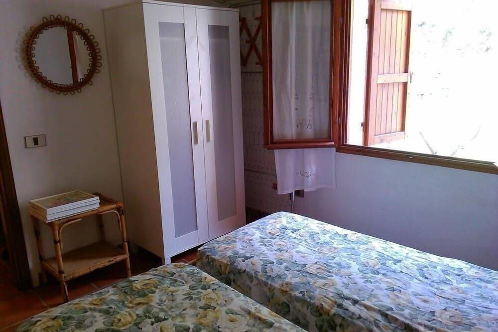 Villa Independiente a pocos metros del mar para vacaciones in Solanas, Comune di Sìnnia